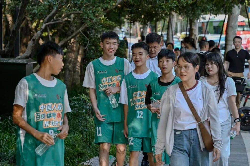 国寿同行！篮球少年圆梦之旅