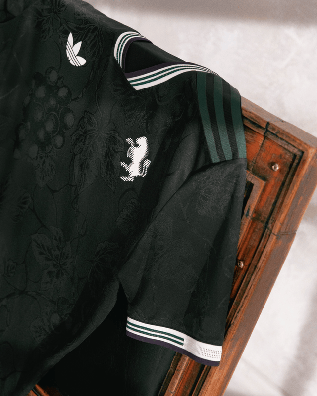 阿迪达斯发布尤文图斯2025/26赛季第二客场球衣