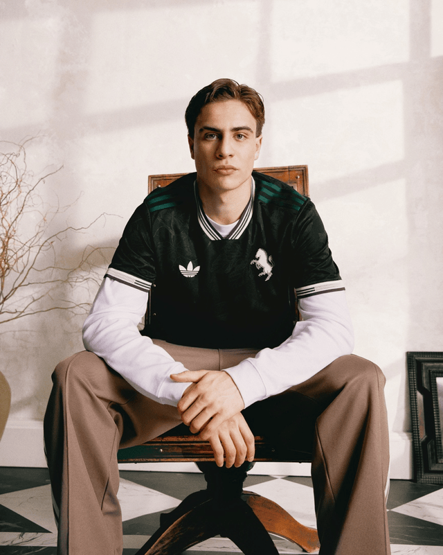 阿迪达斯发布尤文图斯2025/26赛季第二客场球衣