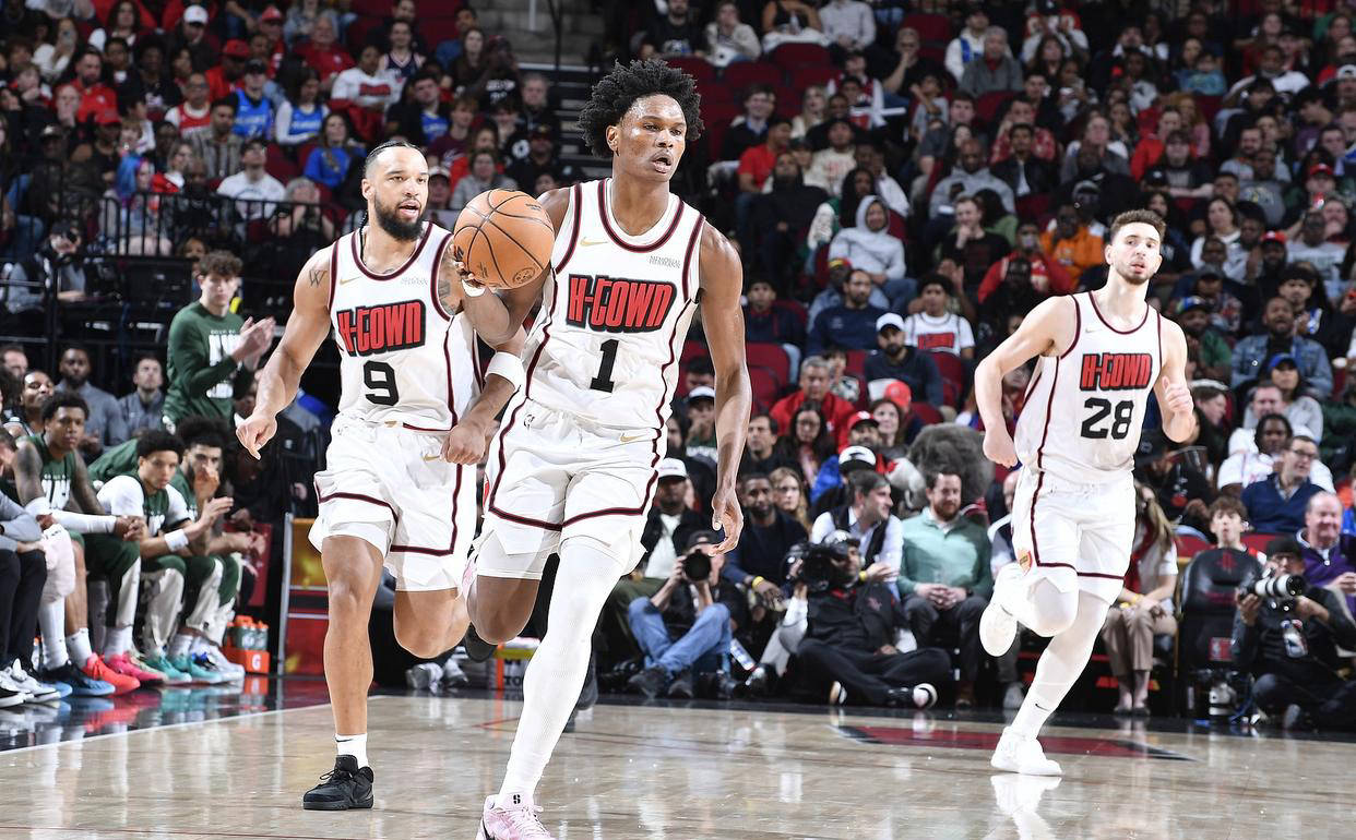 休斯顿火箭队潜力新星：22岁的阿门·汤普森