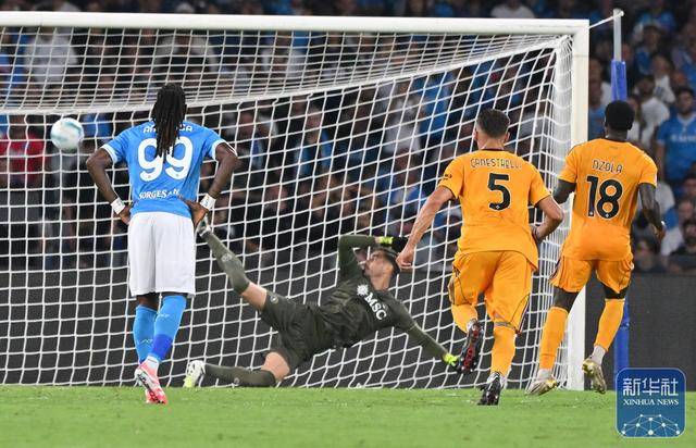 足球 | 意甲：那不勒斯主场胜比萨