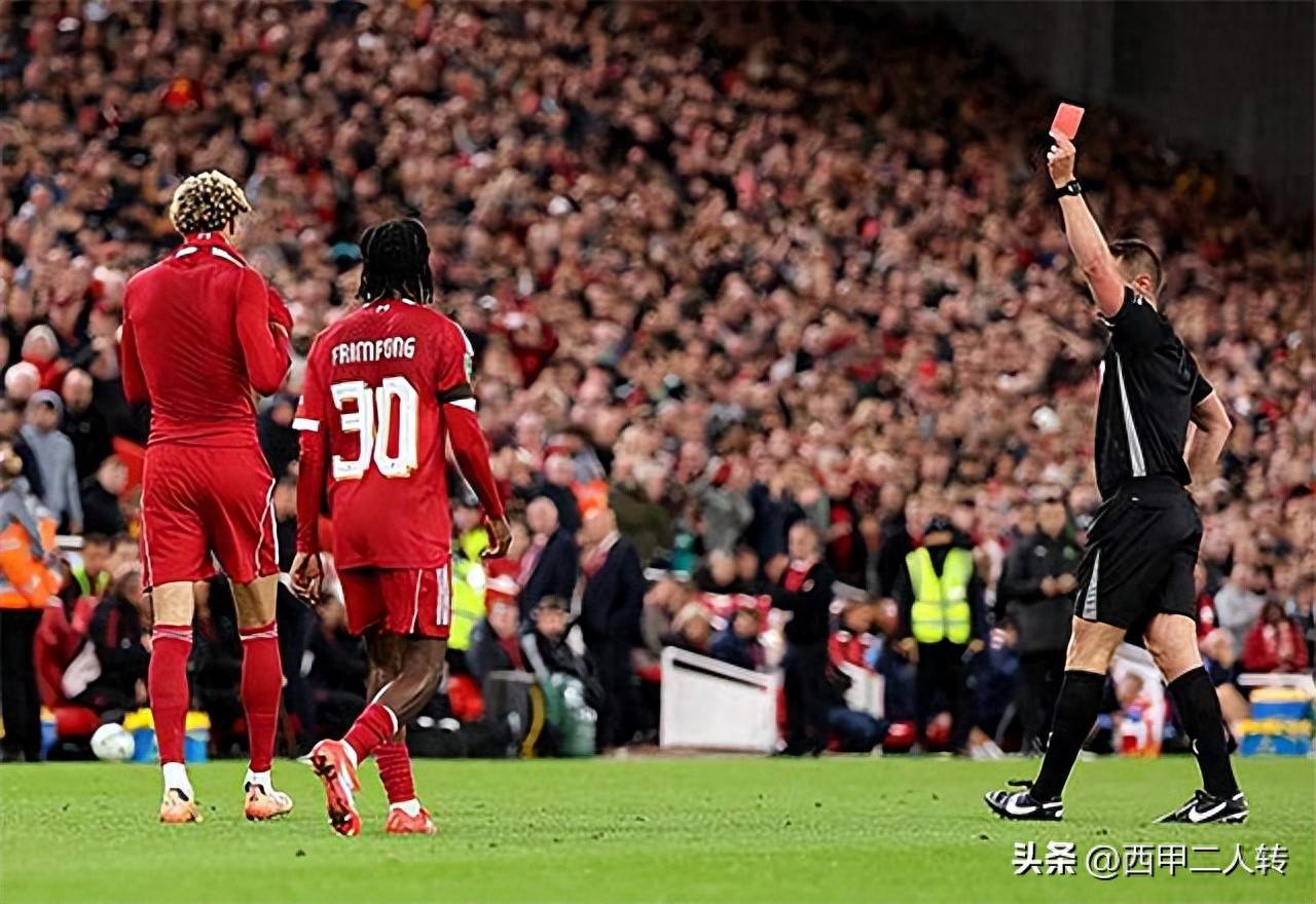 利物浦险胜南安普顿晋级，埃基蒂克染红惹怒队友