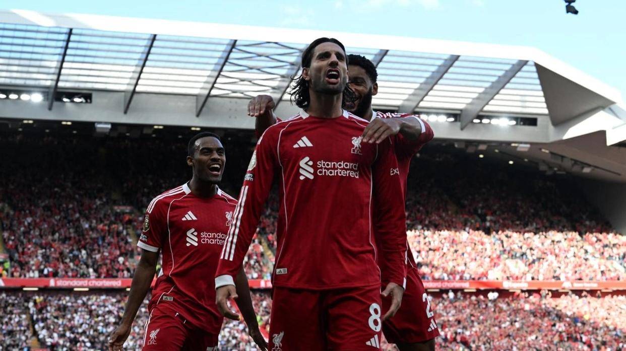 联赛杯狂欢夜！曼城阿森纳切尔西携手晋级，利物浦热刺爆冷被淘汰