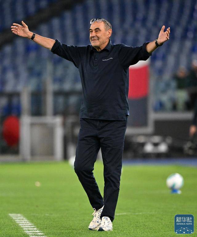 足球丨意甲：拉齐奥胜卡利亚里