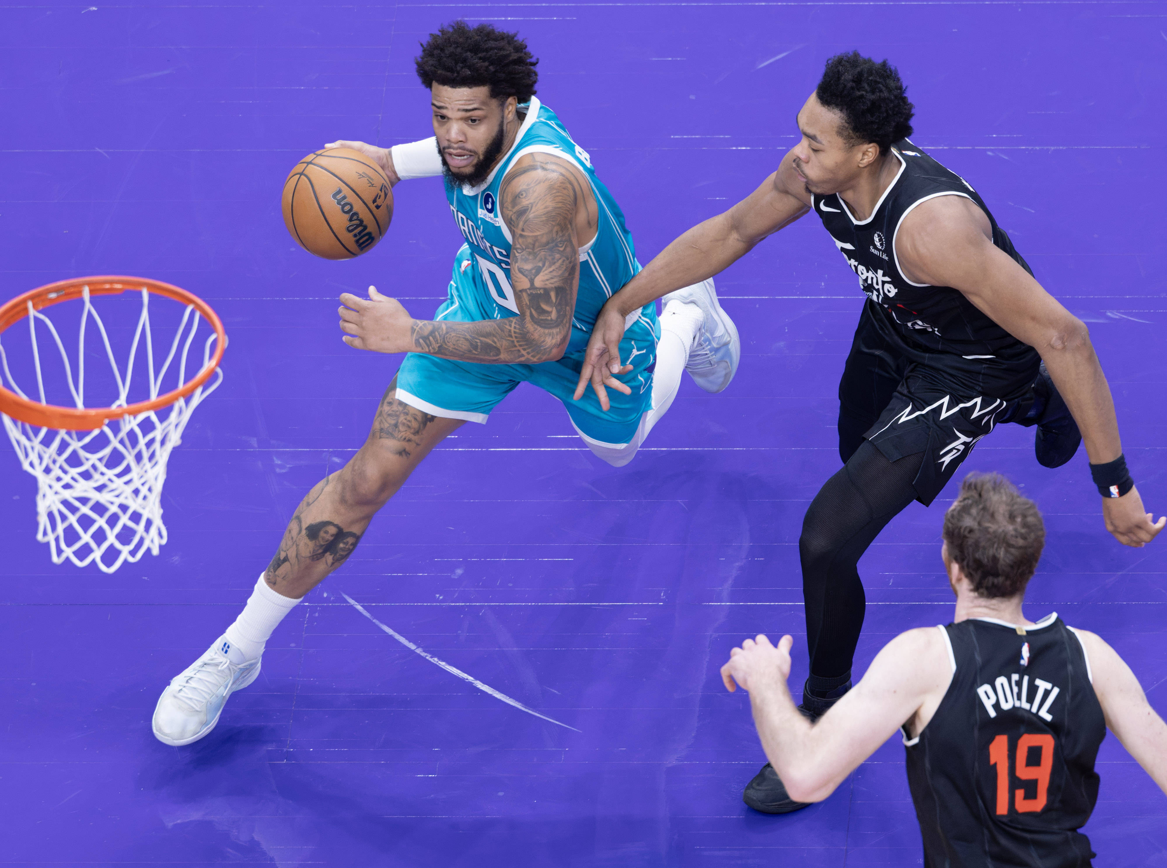 （体育）篮球——NBA常规赛：猛龙胜黄蜂